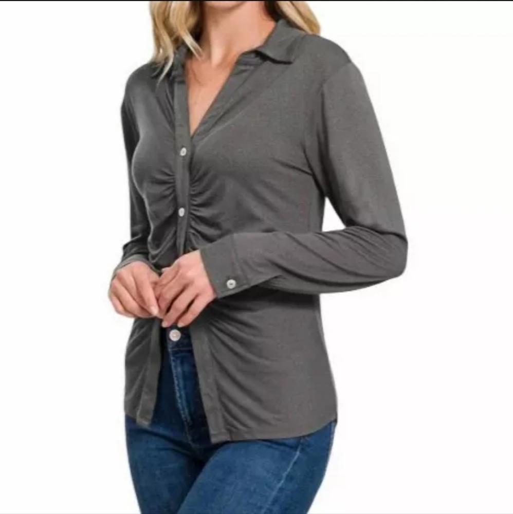 ZENANA Shelly Runched Button-Down LS Top In Gray Size‎ Medium NWOT (FM1)